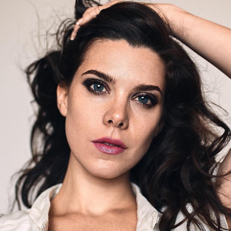 Nicole Emma Vaunt VR