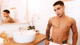 [Gay] Hard in the Bathroom
