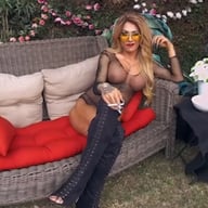 Mia_Maffia_in_White_Hot_Cumshoot_GroobyVR_Mia_Maffia_vr_porn_video_vrporn.com_virtual_reality