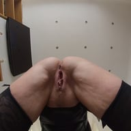 Milf Amy, Face Sitting Fun JimmyDraws vr porn video vrporn.com virtual reality
