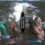 Nude Graffiti Painting Girls Cheri Josie Poppy Love Tagging Naked Outdoors VRgoddess vr porn video