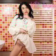 Restroom Quickie - Maddie Perez VRixxens vr porn video