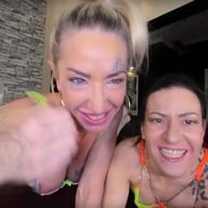 Lesbians Caught Give JOI - Badass Daisy And Bianca PeepingThom vr porn video