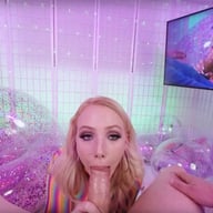 Dixie's Sweets Dixie Lynn SwallowBay vr porn video