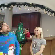 CHLOE TEMPLE CHRISTMAS VR PART THREE - CREAMPIE THREESOME REUNITES BEST FRIENDS