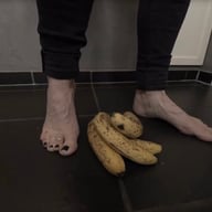 Sabdeluxe - Outdoor Footdate Sabdeluxe VR vr porn video