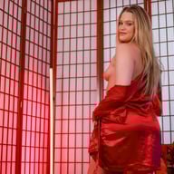 Chloe Rose then follows up with a ride to oblivion