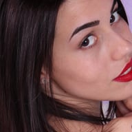 Sensual Petra Lays Down In Bed And Shows Off Her Bare Feet VRFootFetish Petra vr porn video vrporn.com virtual reality