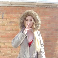 Ellie Louise, Smoking Ellie Louise VR Ellie Louise vr porn video vrporn.com virtual reality