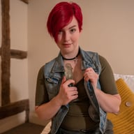 Sharing is Caring Olivia Kinks WankitNowVR vr porn video vrporn.com virtual reality