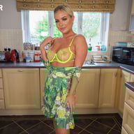 Perv On Me Louise P ZexyVR vr porn video