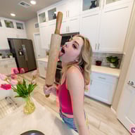 Perfect Pizza Date Ailee Anne VRHush vrporn video