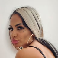 Suzzi Eis - At The Massage Parlor - I Like It Hot full video