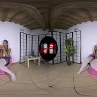 Stunning Ebony Babe Glorya Dressed Up As SnowWhite Loves Posing Her Feet And Playing With A Vibrator VRFootFetish vr porn video