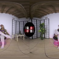 Stunning Ebony Babe Glorya Dressed Up As SnowWhite Loves Posing Her Feet And Playing With A Vibrator VRFootFetish vr porn video