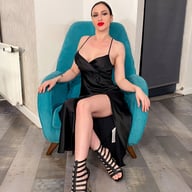 Coco White - Luxury MILF At Service VRMansion vr porn video