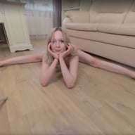 Super Flexy Girl 2 PolyamorousPOV vr porn video