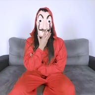 Foot-teasing Lara's Naughty La Casa de Papel Cosplay Lara VRFootFetish vr porn video5