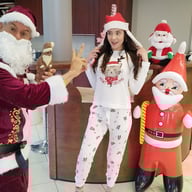 SANTA's SNEAKY WIFE in MONSTER COCK GANGBANG 4k vr porn video