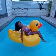 POV Pool Tease – Amelia Star’s Wet Body and Dark Skin Will Drive You Crazy