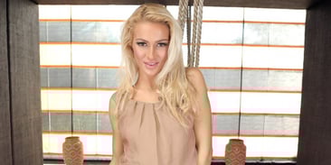 VR Porn Threesome Reviews #28: Blondes, Part 2