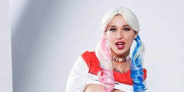 2 Absolutely Unmissable VR Porn Cosplay Scenes