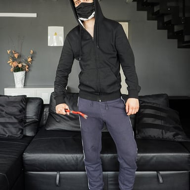 Breaking & Entering VirtualRealGay Leo Beam vr porn video vrporn.com virtual reality