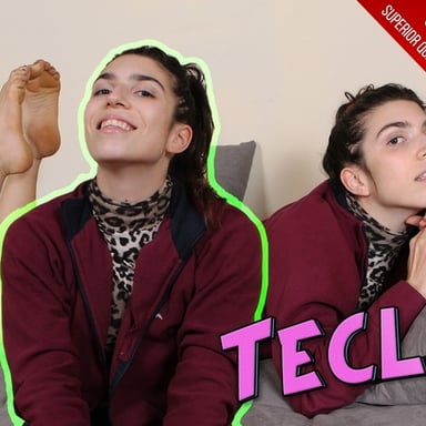 Barefoot Tecla Spreads Her Sexy Toes Apart Widely VRFootFetish vr porn video vrporn.com virtual reality