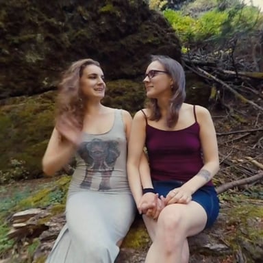 Endza & Sierra's Interview YanksVR Endza Sierra Cirque vr porn video vrporn.com virtual reality