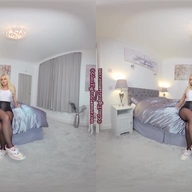 Louise White Leotard With Black Glossy Tights Louise GlossTightsGlamourVR vr porn video