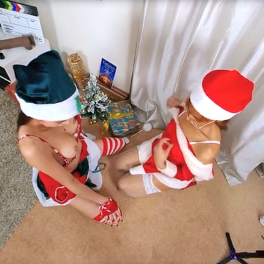 Merry Fucking Xmas Bluelah Macarena Lewis AllVRPorn vr porn video