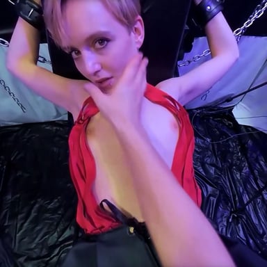 Private Sex Video # 1 Kinky Babe Has Weird Fun Red Star Berlin VR vr porn video