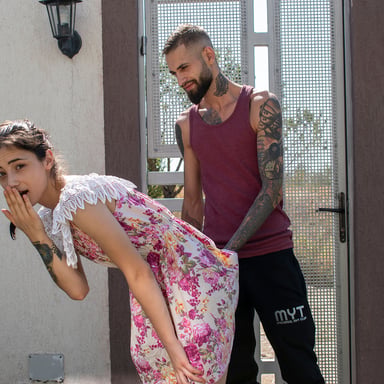 Zoe Foxxy - Helping my neighbour with a face full of cum VRStars vr porn video