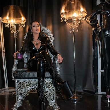 Mistress Kennya - Human Ashtray Mistress Kennya HouseOfLust vr porn video