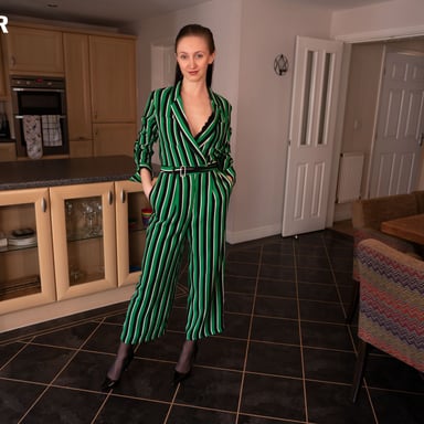 Strip Relax Mia J ZexyVR vr porn video