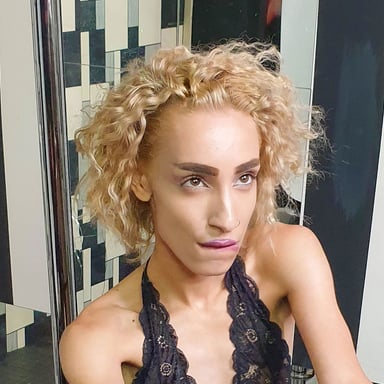 Next To Stripper's Pole - Kandy Benks vr porn video
