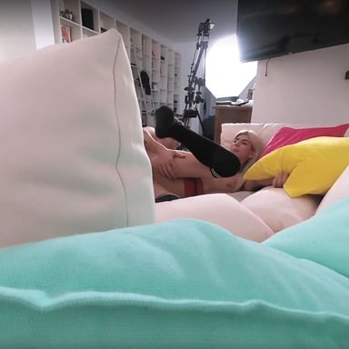 Busty Teen Worksout For Cock Voyeur Sheril Blossom perVRt vr porn video