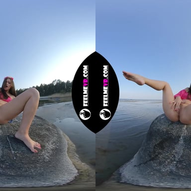 Gabby Bella Masturbates With 4Fingers On The Beach FeelmeVR vr porn video