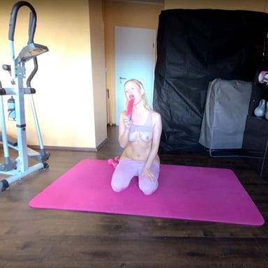 German Blonde has lot of fun instead of fitness BlondeHexe vr porn video