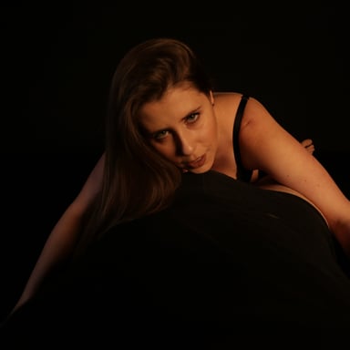 Visit From Belgium Lady Lyne Noir vr porn video