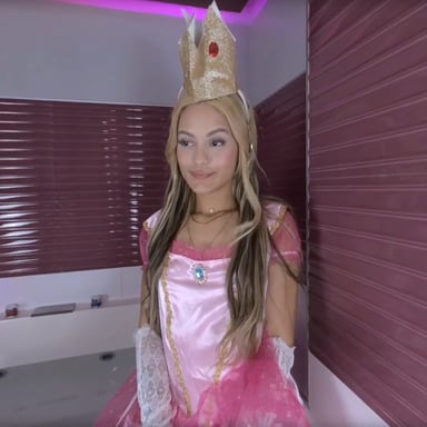 Peaches Peach Princess Dirty Feet Playvr vr porn video