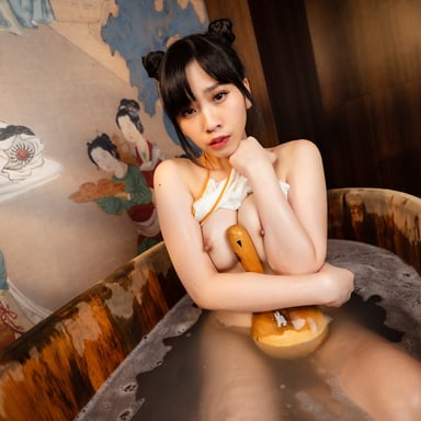 Mutual Masturbating With Asian Girl In Bubble Bath Yan Lin ModelMediaVR vr porn video