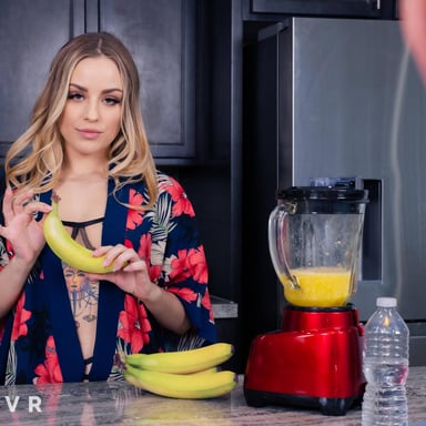 Delicious Blowjob With Anna Claire Clouds BlowVR vr porn video