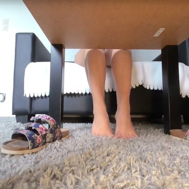 Sklaven Ignore Video - schau meine Füße an während ich am Handy bin BlondeHexe vr porn video