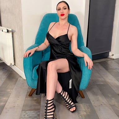 Coco White - Luxury MILF At Service VRMansion vr porn video