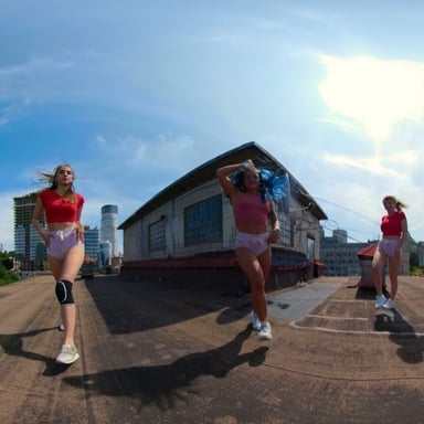 Twerk on roof VRQueens vr porn video