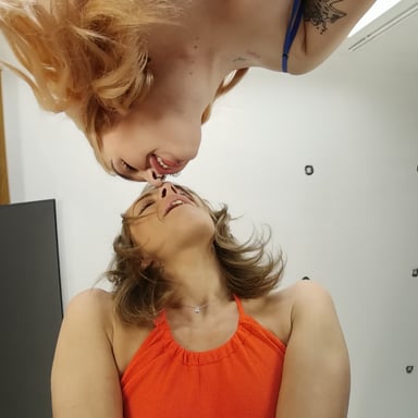 Facesitting In Tights - April Paisley Kitty Marie JimmyDraws vr porn video