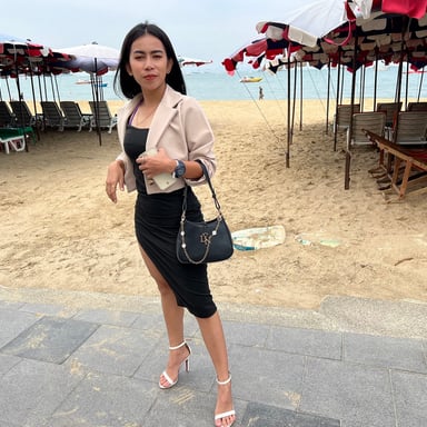 Classy Asian Lady At The Beach Ends Up In Porn Ammy VRinAsia vr porn video
