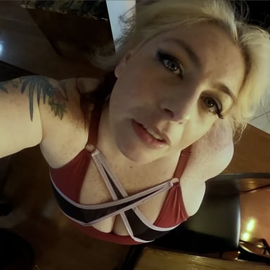 Discovered in Unaware Giantess Boobs and Devoured Jane Judge vr porn video