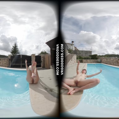 Josie Fresh And Her Friend Sofie Naked Poolside At An Italian Villa Eating And Sunbathing VRgoddess vr porn video